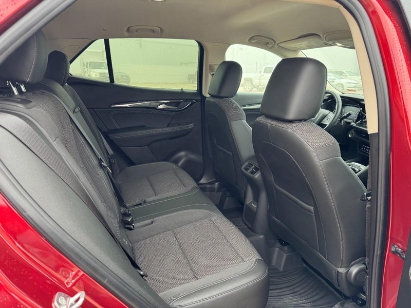 Buick Envision Vehicle Full-screen Gallery Image 10