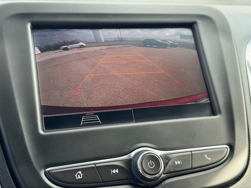 Chevrolet Equinox Vehicle Full-screen Gallery Image 20