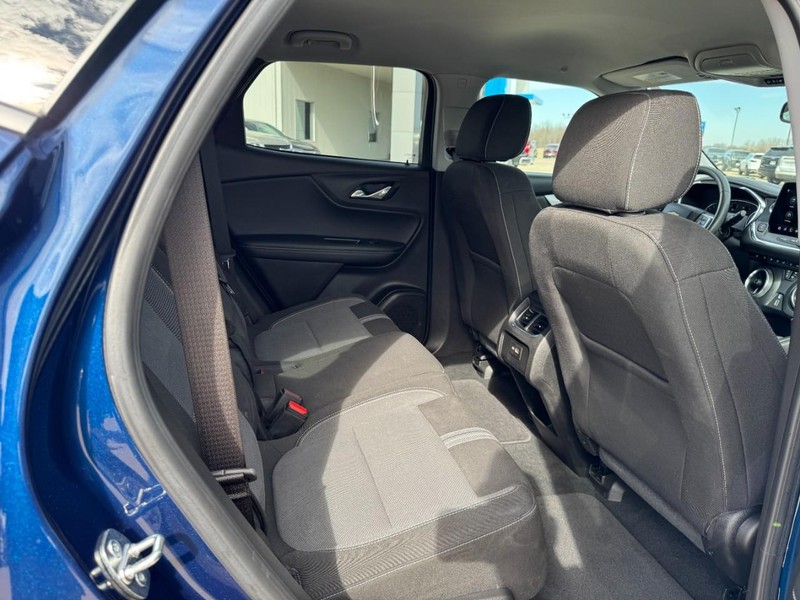 Chevrolet Blazer Vehicle Full-screen Gallery Image 10