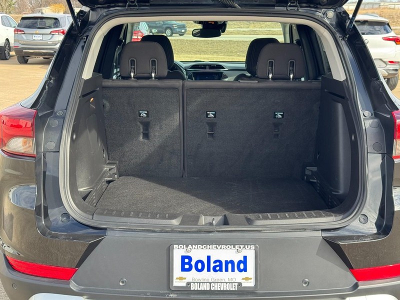 Chevrolet TrailBlazer Vehicle Image 04