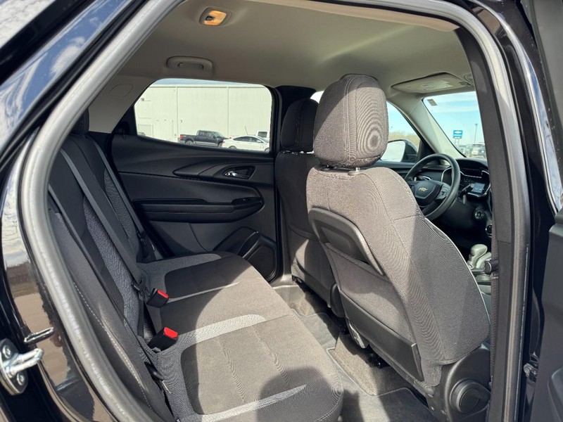 Chevrolet TrailBlazer Vehicle Image 10