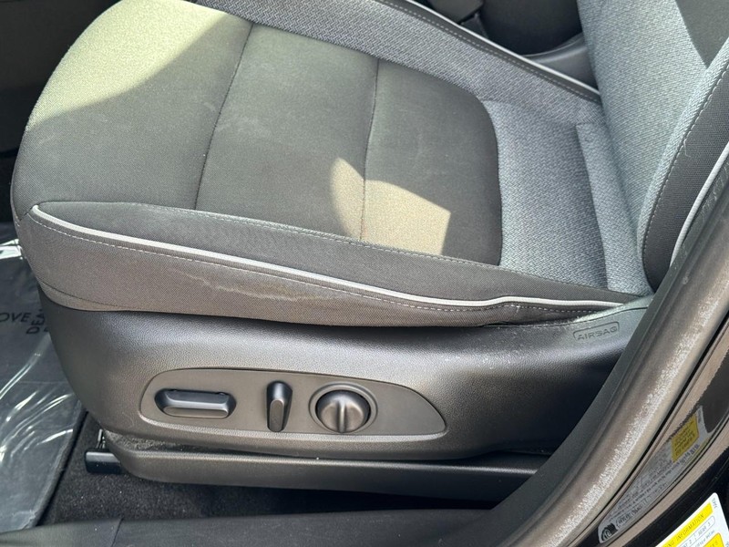 Chevrolet TrailBlazer Vehicle Image 24