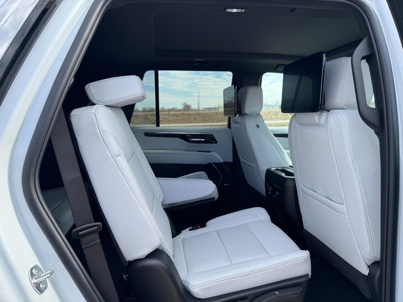 Chevrolet Tahoe Vehicle Image 05