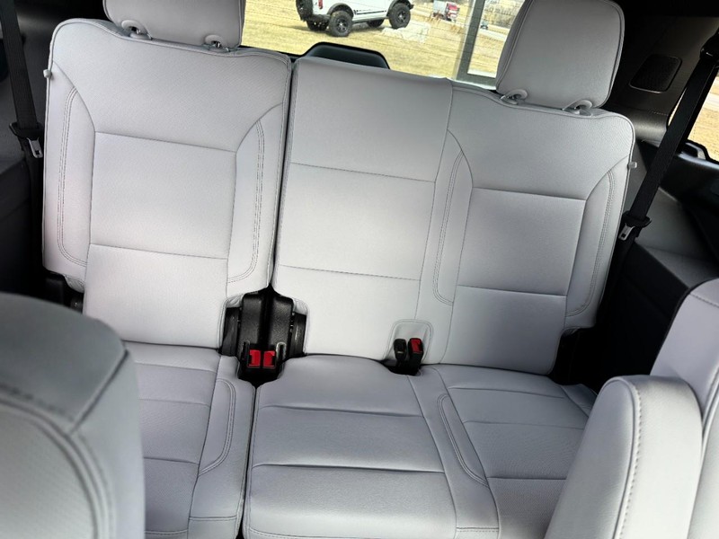 Chevrolet Tahoe Vehicle Image 06