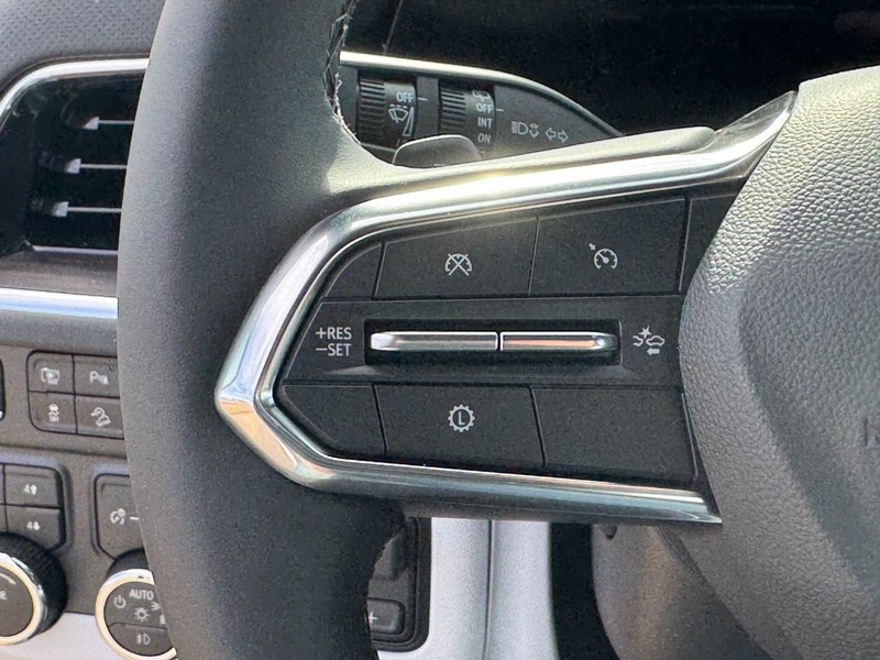 Chevrolet Tahoe Vehicle Image 14