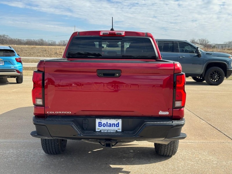 Chevrolet Colorado Vehicle Image 05