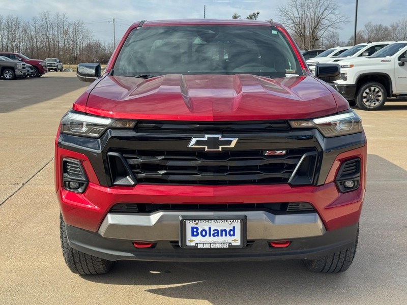 Chevrolet Colorado Vehicle Image 09