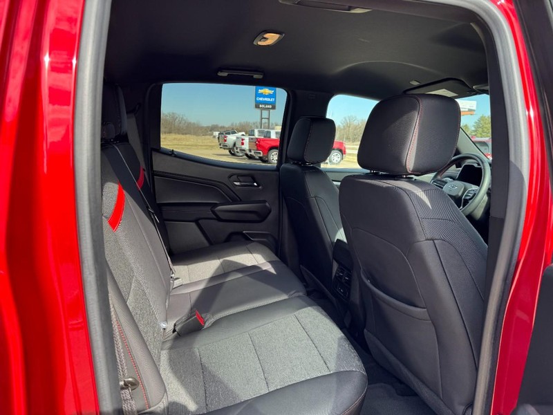 Chevrolet Colorado Vehicle Image 10