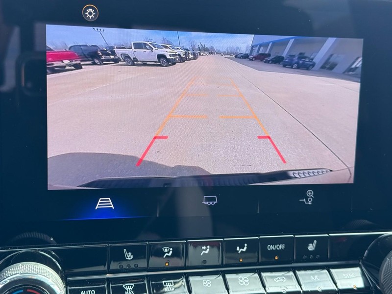 Chevrolet Colorado Vehicle Image 22