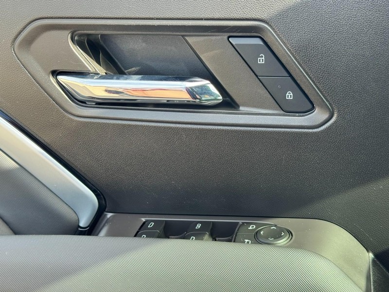 Chevrolet Colorado Vehicle Image 23