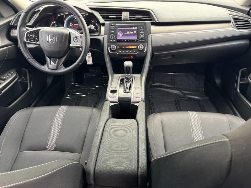 Honda Civic Sedan Vehicle Image 10