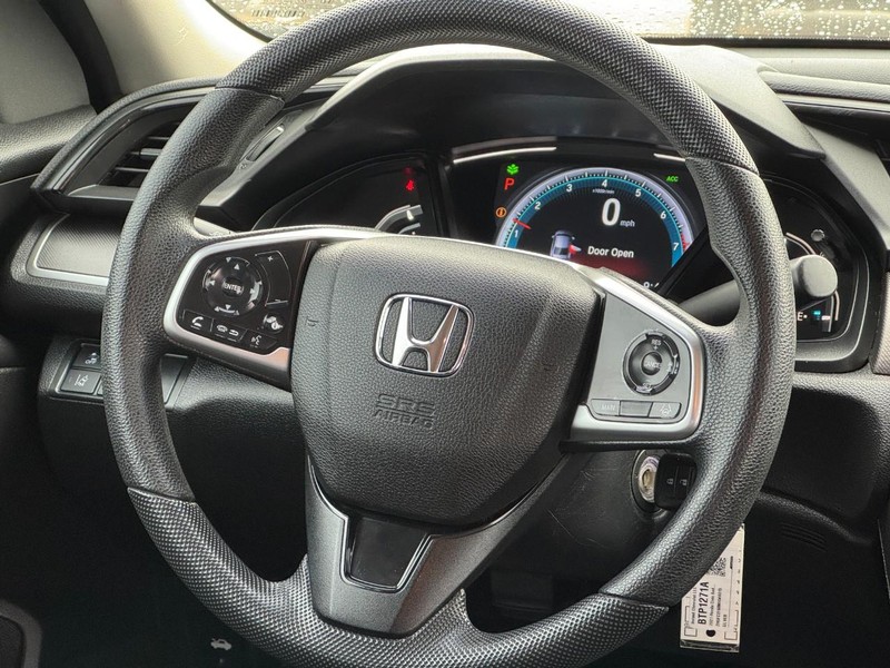 Honda Civic Sedan Vehicle Image 11