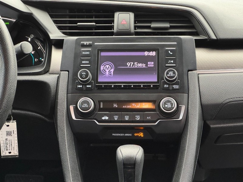 Honda Civic Sedan Vehicle Image 12