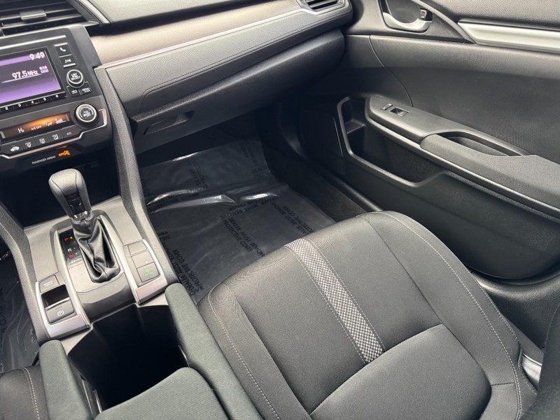 Honda Civic Sedan Vehicle Image 14