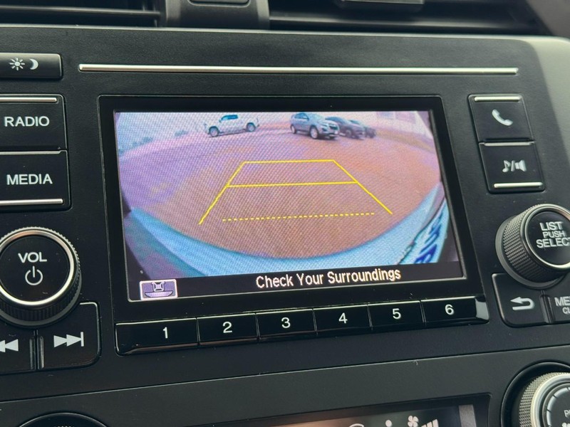 Honda Civic Sedan Vehicle Image 19