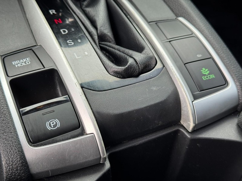 Honda Civic Sedan Vehicle Image 20