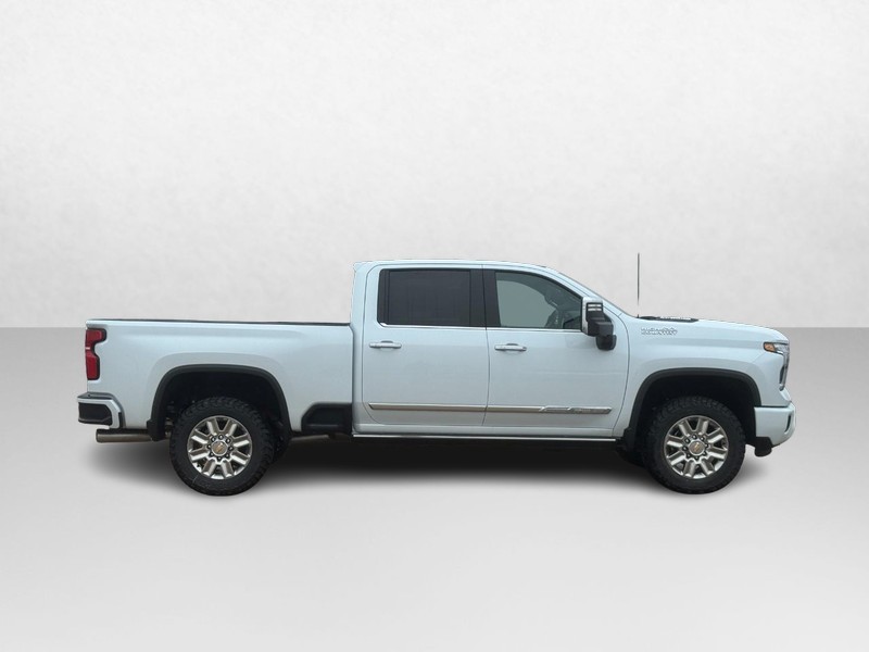 Chevrolet Silverado 3500HD Vehicle Image 02