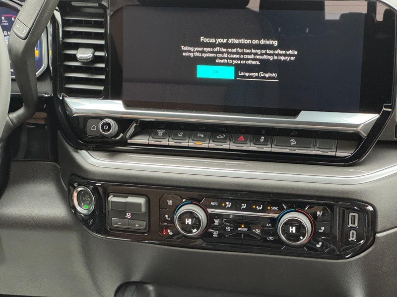 Chevrolet Silverado 3500HD Vehicle Image 08