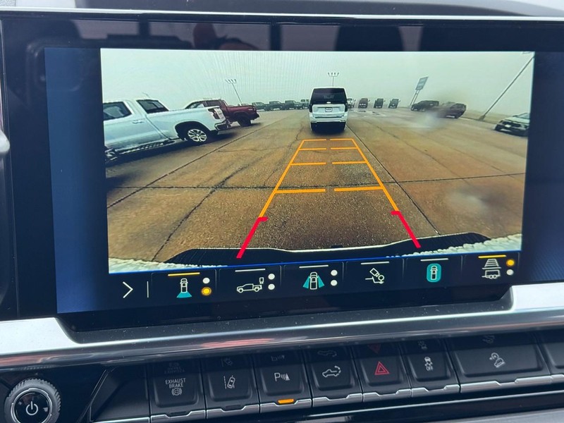 Chevrolet Silverado 3500HD Vehicle Image 18