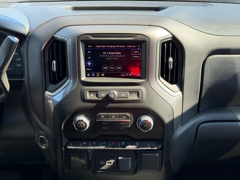 Chevrolet Silverado 1500 Vehicle Image 08