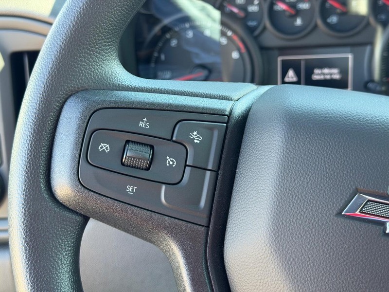 Chevrolet Silverado 1500 Vehicle Image 11