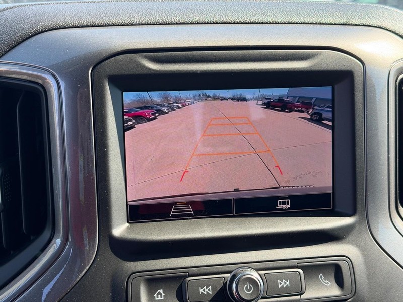 Chevrolet Silverado 1500 Vehicle Image 12