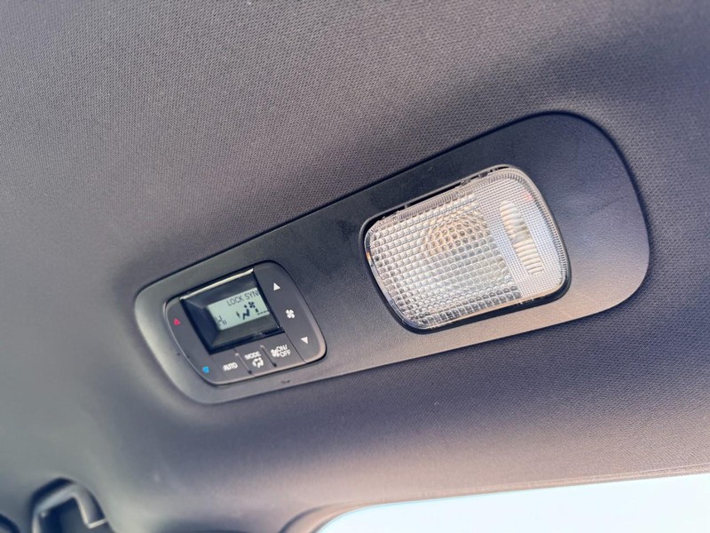 Honda Odyssey Vehicle Image 16