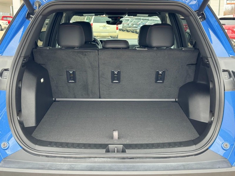 Chevrolet Equinox Vehicle Full-screen Gallery Image 04