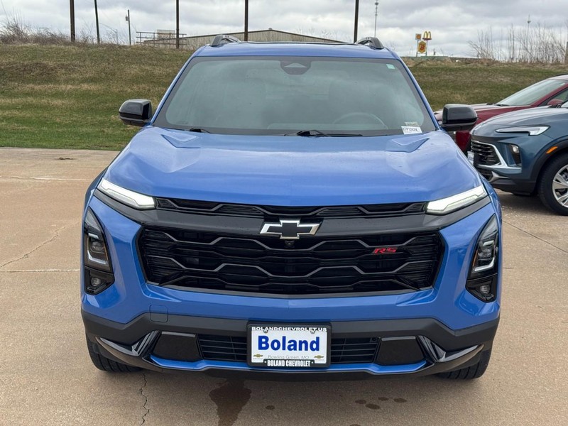 Chevrolet Equinox Vehicle Full-screen Gallery Image 09