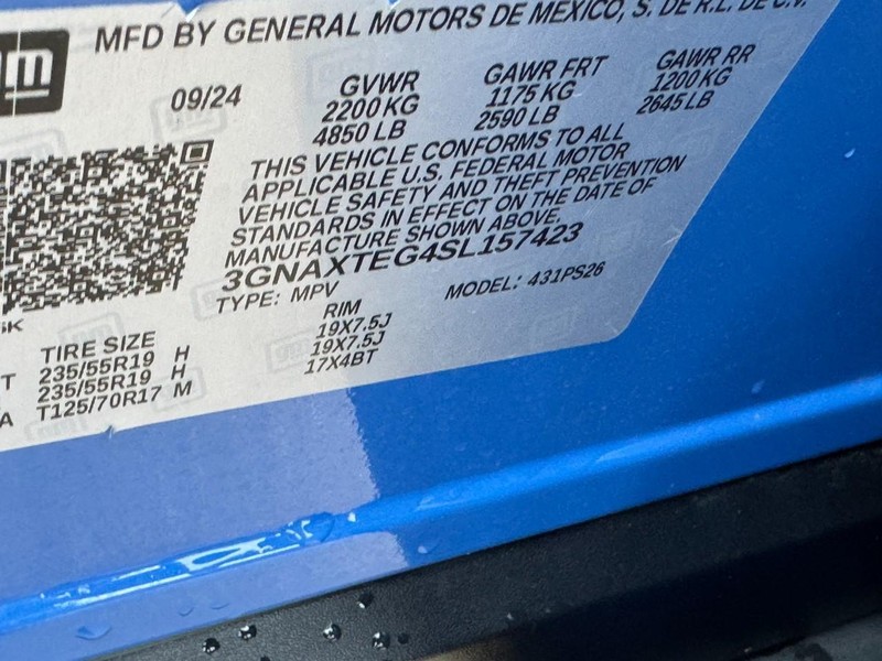 Chevrolet Equinox Vehicle Full-screen Gallery Image 25