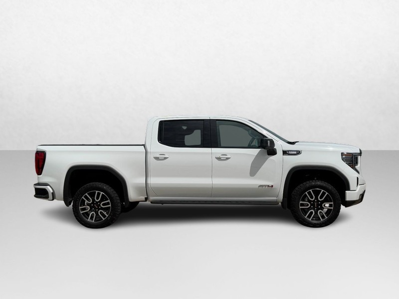 GMC Sierra 1500 Vehicle Image 02