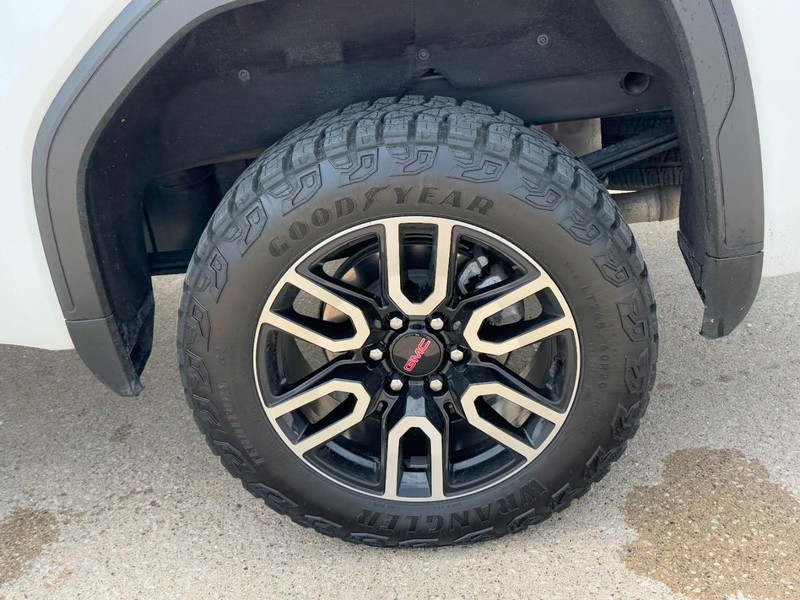 GMC Sierra 1500 Vehicle Image 08
