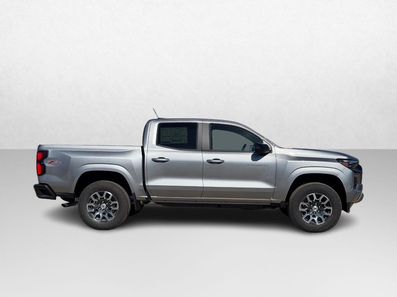 Chevrolet Colorado Vehicle Image 02