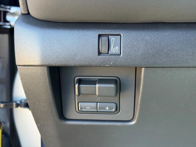 Chevrolet Colorado Vehicle Image 10