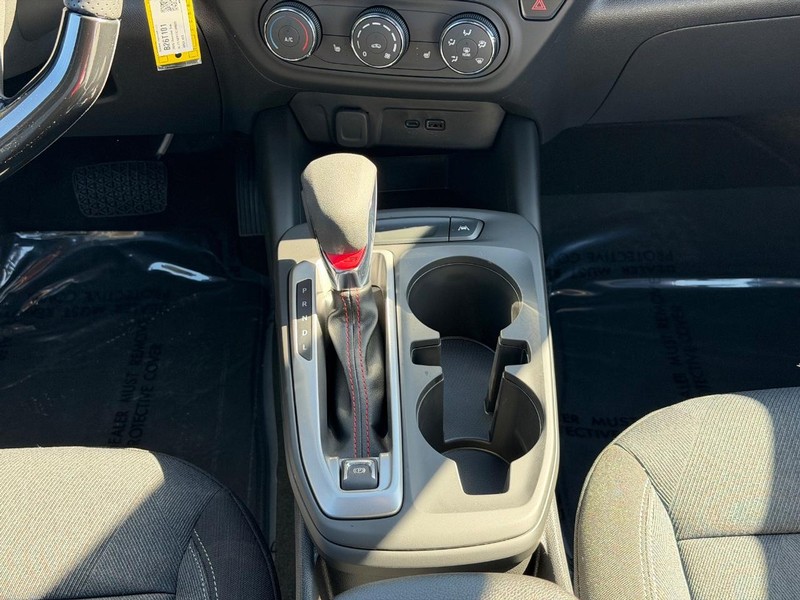 Chevrolet Trax Vehicle Image 09