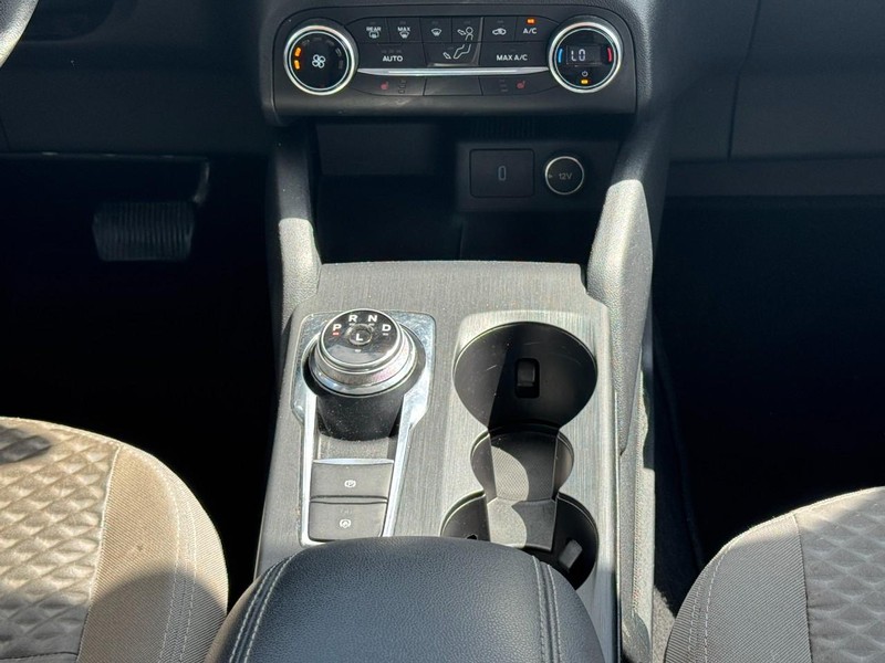 Ford Escape Vehicle Image 14