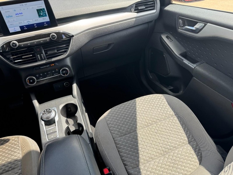 Ford Escape Vehicle Image 15