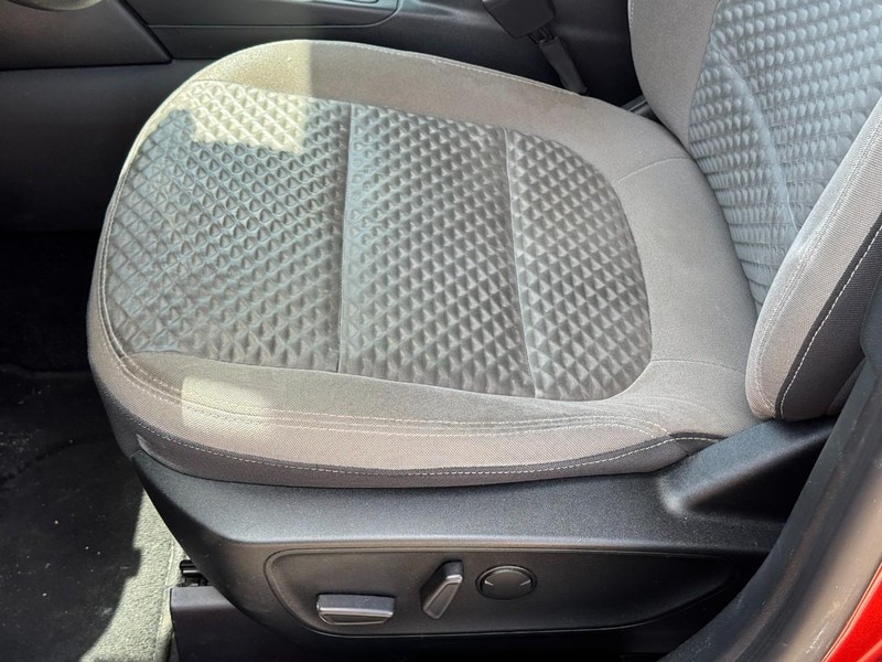 Ford Escape Vehicle Image 23