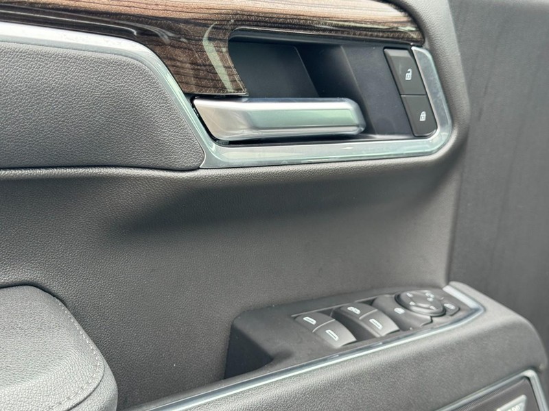 Chevrolet Silverado 1500 Vehicle Image 10