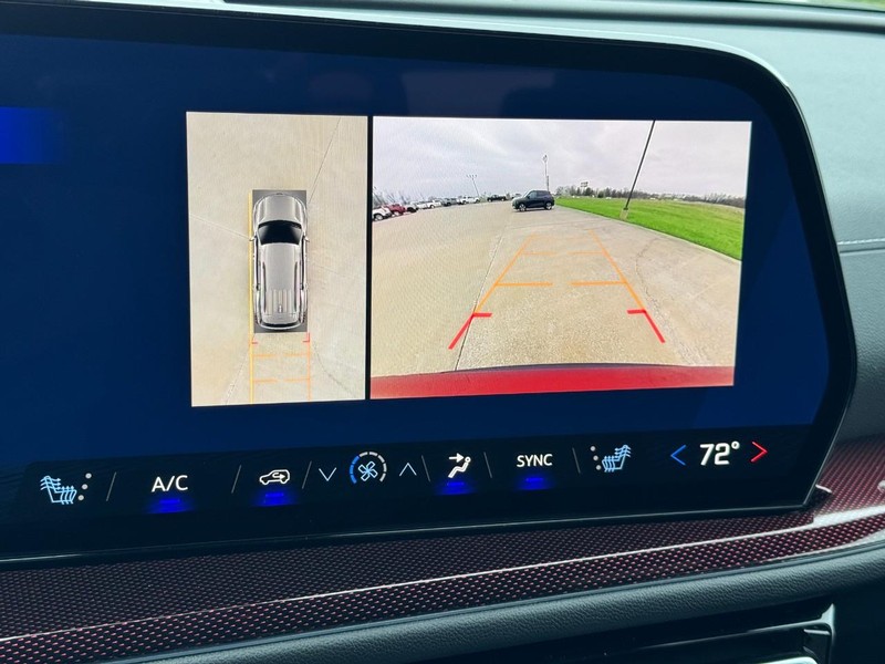 Chevrolet Traverse Vehicle Image 17