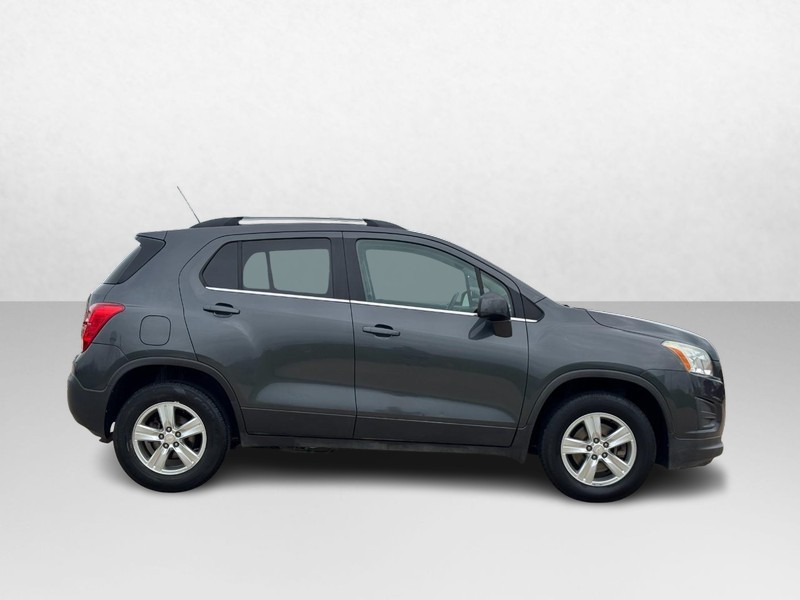 Chevrolet Trax Vehicle Image 02