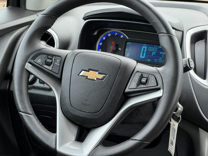 Chevrolet Trax Vehicle Image 12