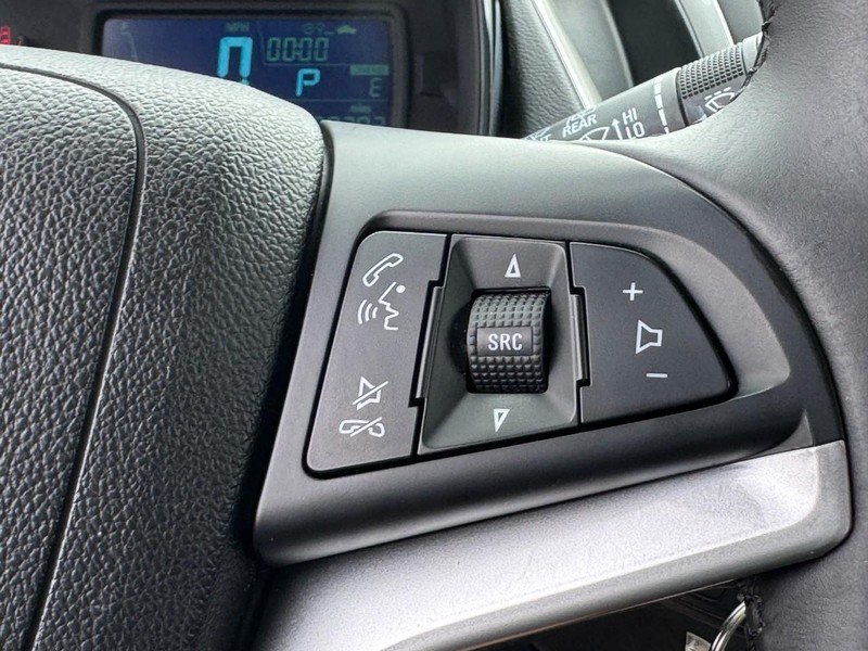 Chevrolet Trax Vehicle Image 18