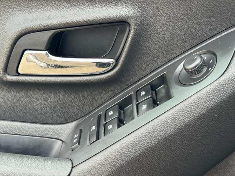 Chevrolet Trax Vehicle Image 21