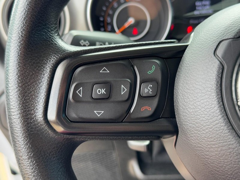 Jeep Wrangler Unlimited Vehicle Image 16