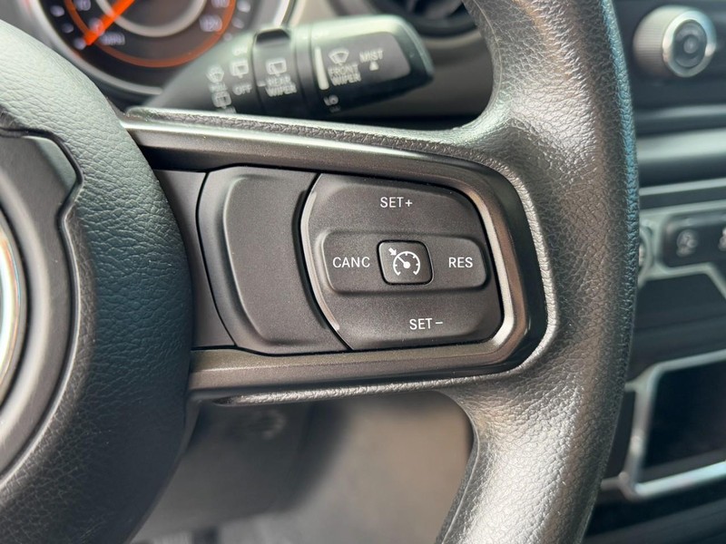 Jeep Wrangler Unlimited Vehicle Image 17