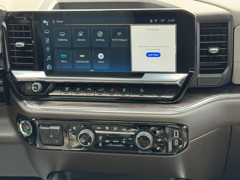 Chevrolet Silverado 3500HD Vehicle Full-screen Gallery Image 13