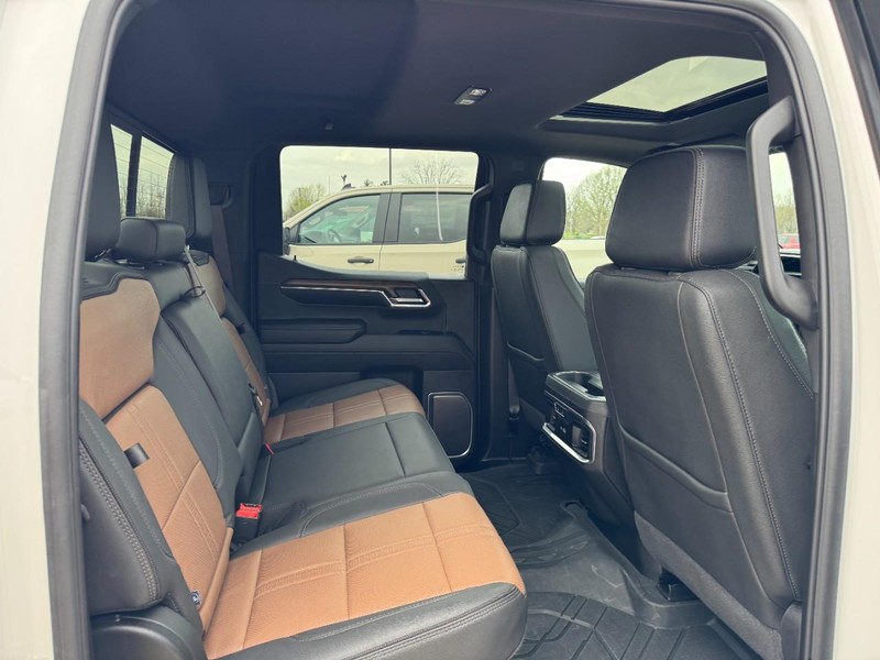 Chevrolet Silverado 1500 Vehicle Image 10