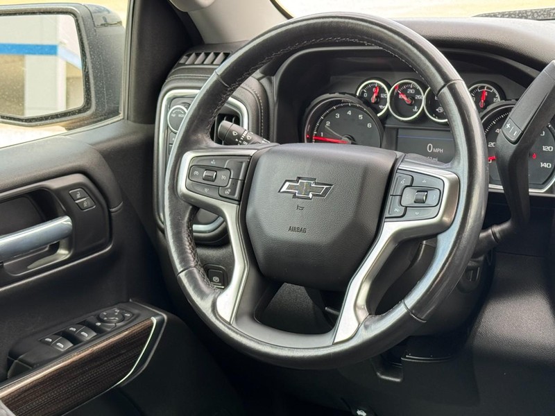 Chevrolet Silverado 1500 Vehicle Image 12