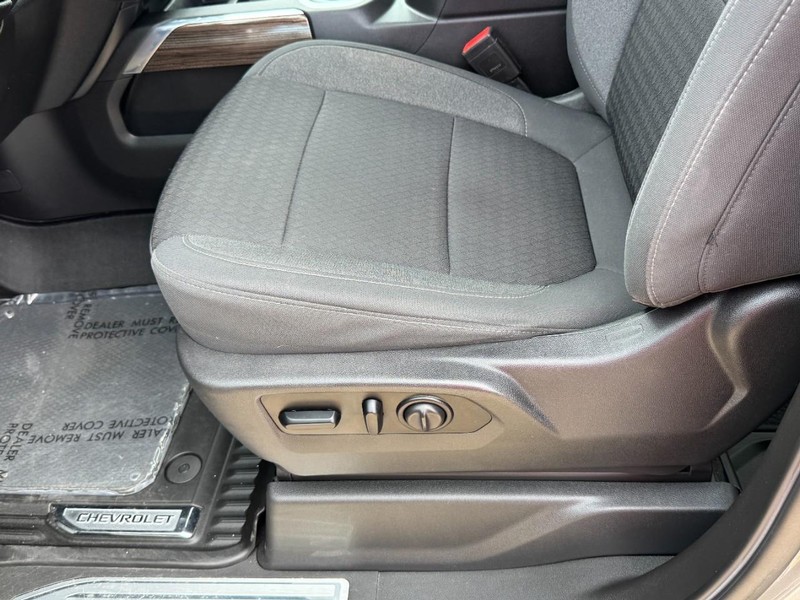 Chevrolet Silverado 1500 Vehicle Image 22